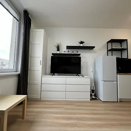 Moderny S Parkovanim 15 Minut Od Bratislavy Rovinka